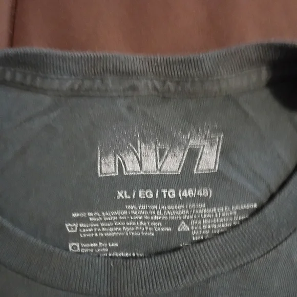 KISS Rock N Roll All Night Band Tee - Picture 3 of 3